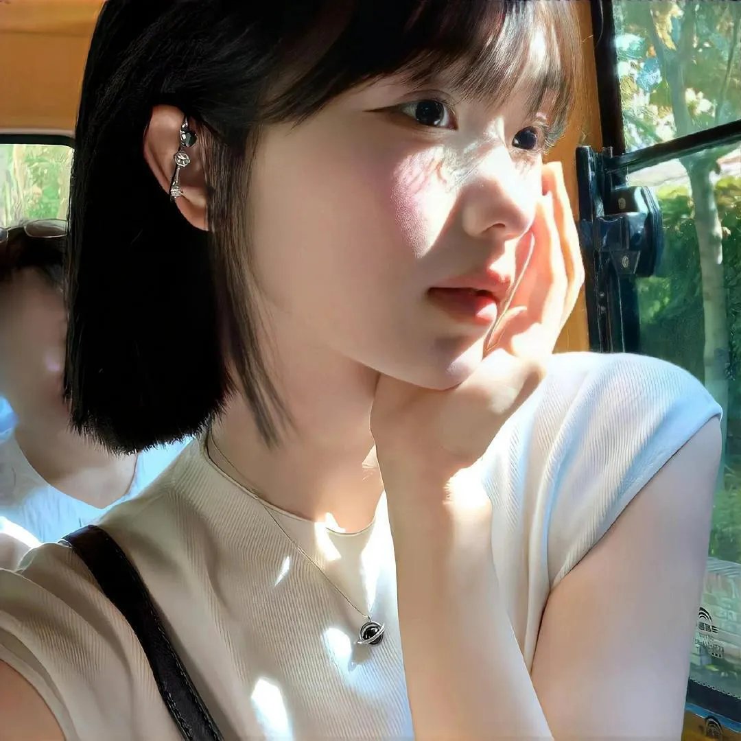 东德蕾丝的爱欲